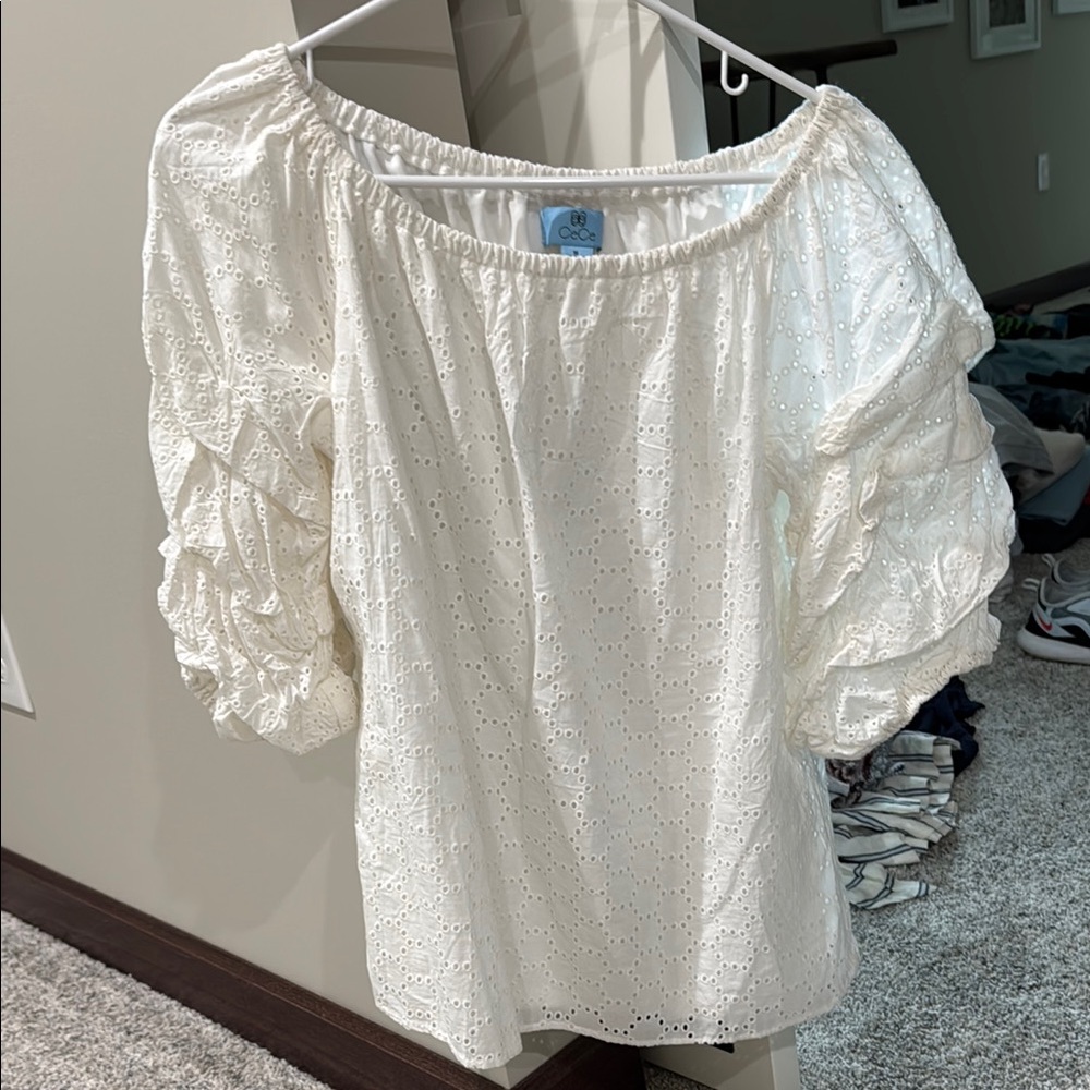 CeCe White Ruffled Puff Sleeve Blouse